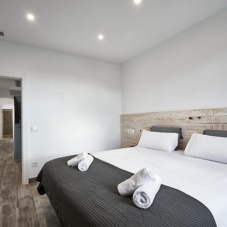 Апартаменты Bbarcelona Fira Superior Flats Экстерьер фото