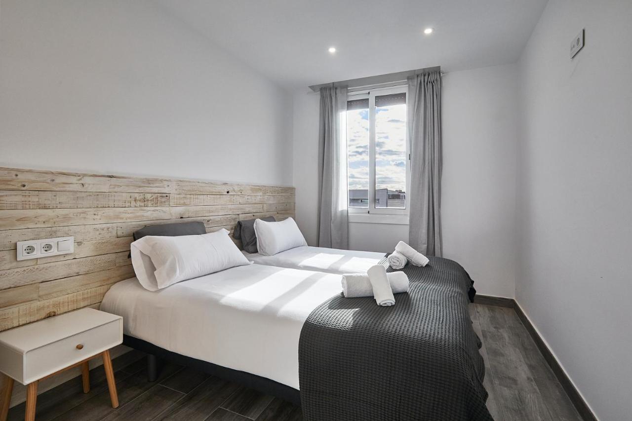 Апартаменты Bbarcelona Fira Superior Flats Экстерьер фото